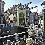 Prinsenhof # Vierentwintig *